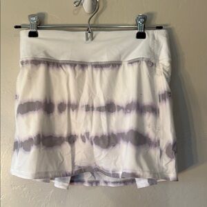 Lululemon White and Gray Tie-Dye Skirt